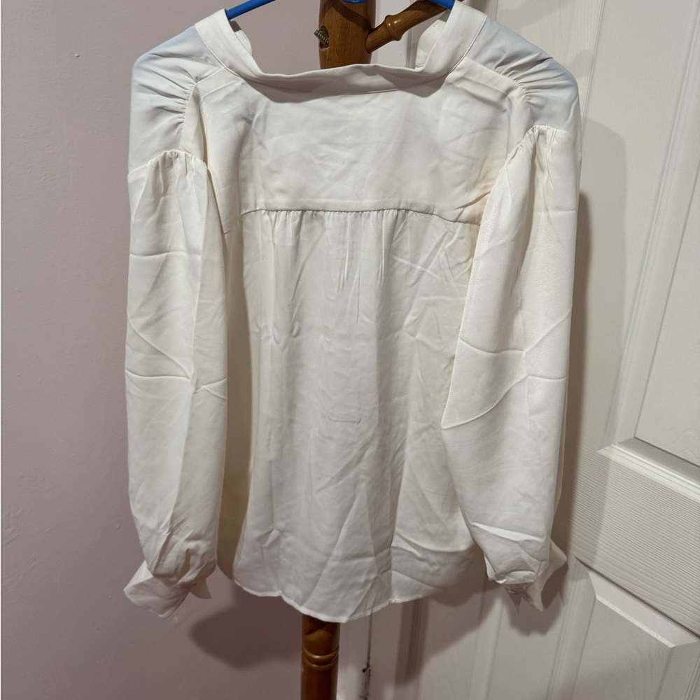 NWT Banana Republic blouse - Picture 3 of 3
